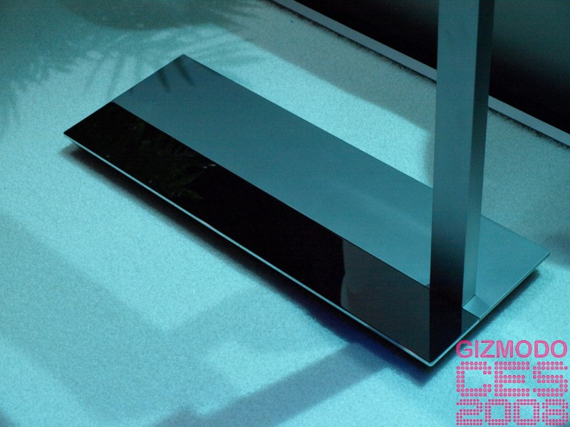 Illustration for article titled Sony 27-inch OLED Prototype Gallery